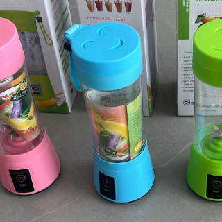 Portable Electric Juicer Cup ? USB Rechargeable Cordless Smoothie Blender