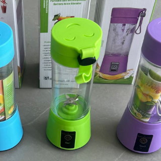 Portable Electric Juicer Cup ? USB Rechargeable Cordless Smoothie Blender